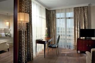 Курортные отели Superior Golf and SPA Resort Харьков Классический двухместный номер с 1 кроватью - Вид на гольф-поле-13